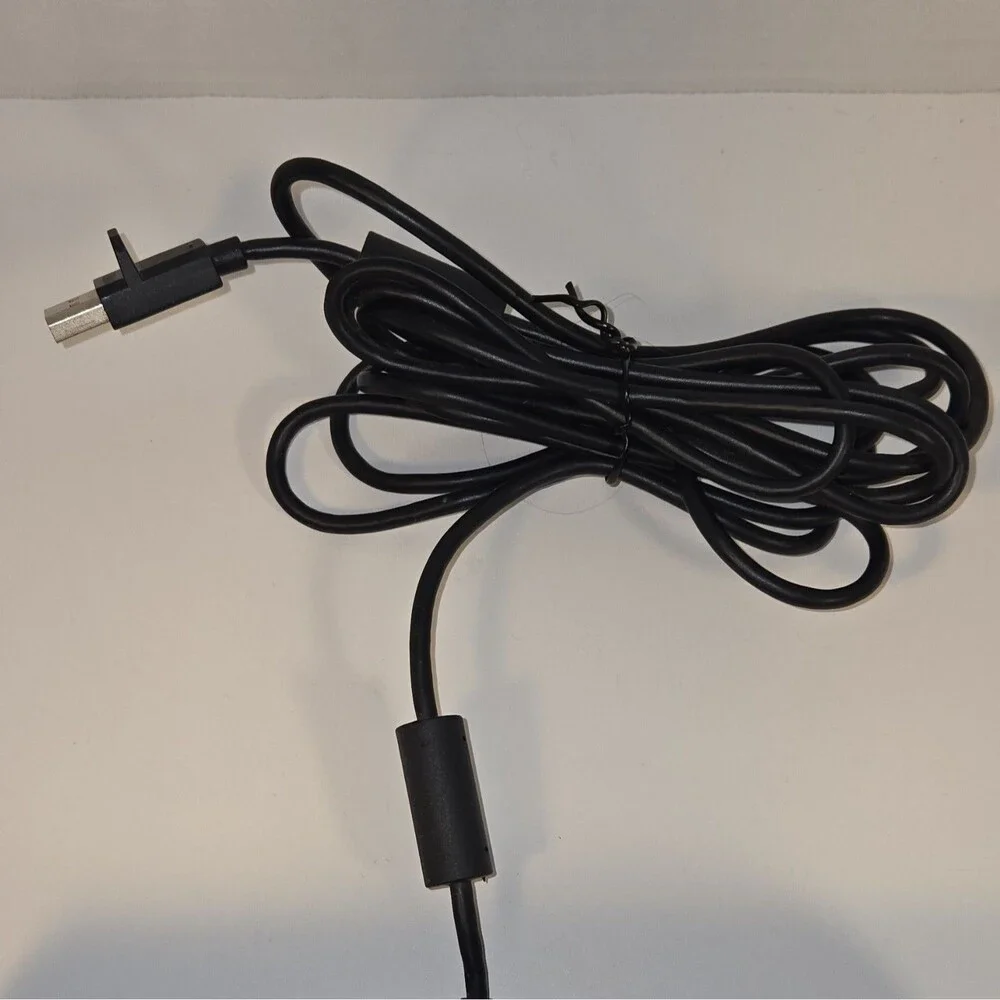 Microsoft Xbox 360 Kinect Motion Camera Sensor MPN 1414 Wired Glossy Black
